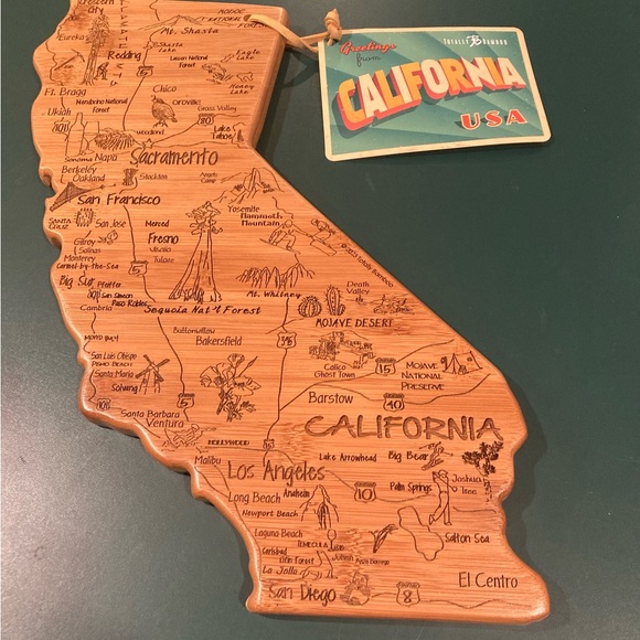 California Shaped Wooden Cutting Board: NWT - Picture 2 of 5